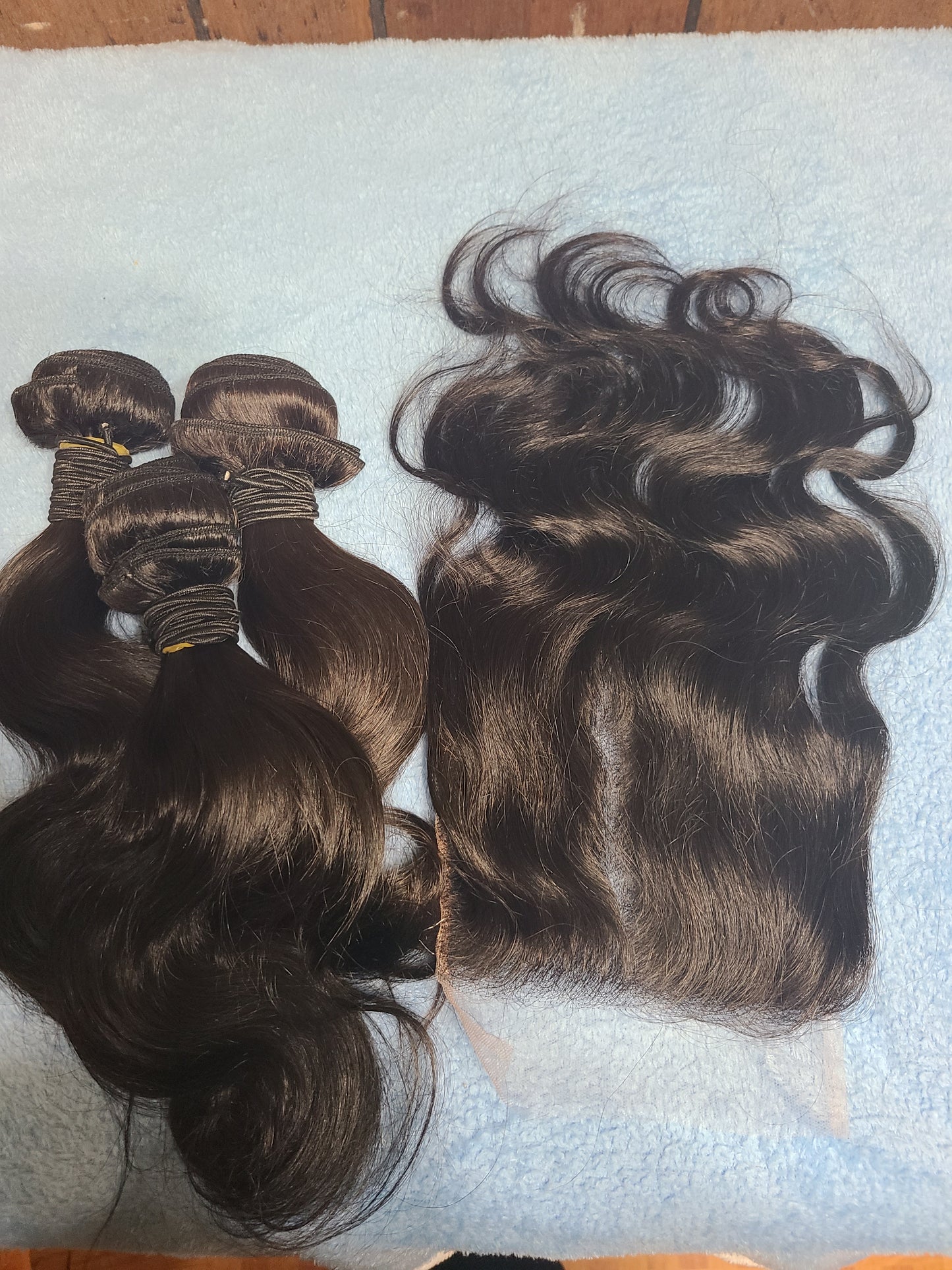 Bundles with Closure Deals